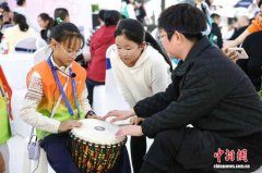 “让罕见被看见”罕见病公益摄影展在烟台开幕